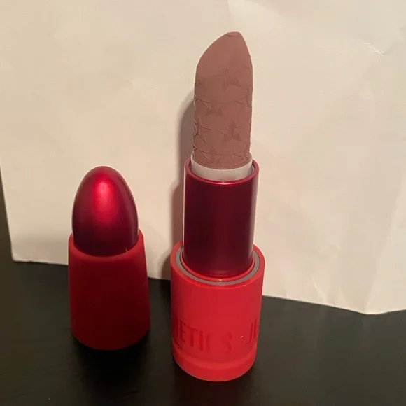 Jeffree Star Velvet Trap Lipstick in Mousetrap - Picture 1 of 6
